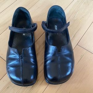 Kalso Earth Solar Mary Jane shoes Size 7